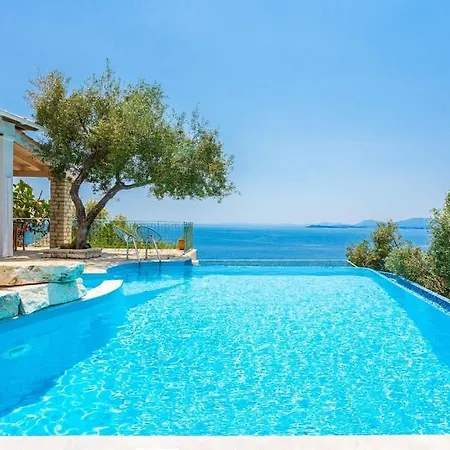 Persephone Villa *